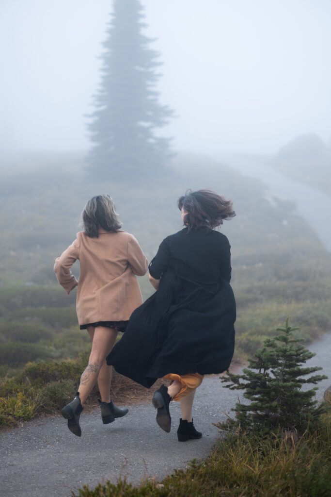 washington couples photographer, oregon couples photographer, mount rainier, pnw elopement photographer, washington, oregon, washington elopement photographer, oregon elopement photographer, elopement photographer, couples photographer, mount rainier elopement, mount rainier couples photoshoot