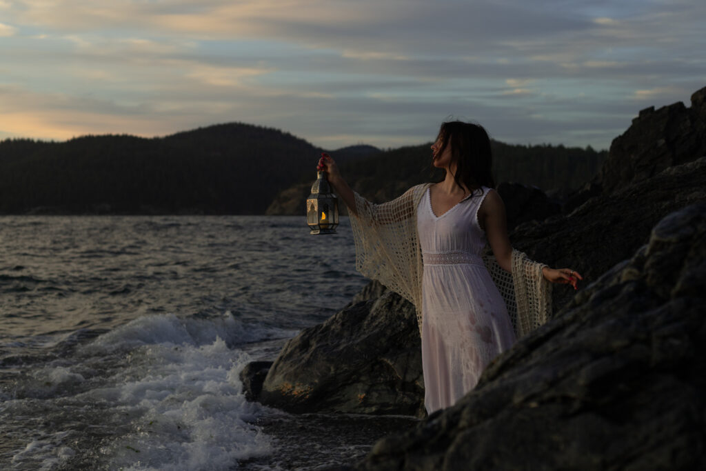 lantern photoshoot, deception pass state park, washington photographer, oregon photographer, creative portraits, portland photographer, creative portrait photographer, moody portraits, sunset photoshoot, coastal portraits