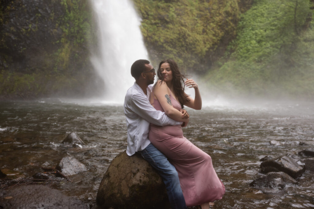 Columbia River Gorge Elopement Photographer